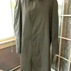 London Fog Trench ( vintage?) Men’s Sz 42R with Removable Lining